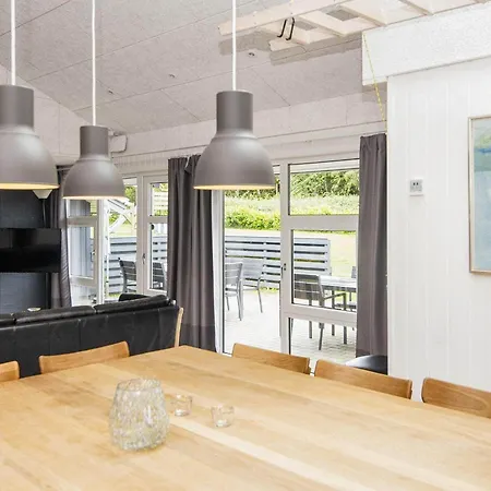 12 Person In Vakantiehuis Nordborg