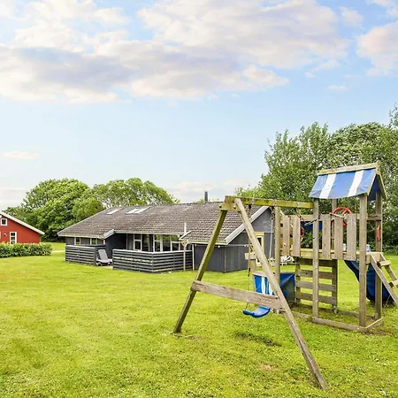 12 Person In Vakantiehuis *