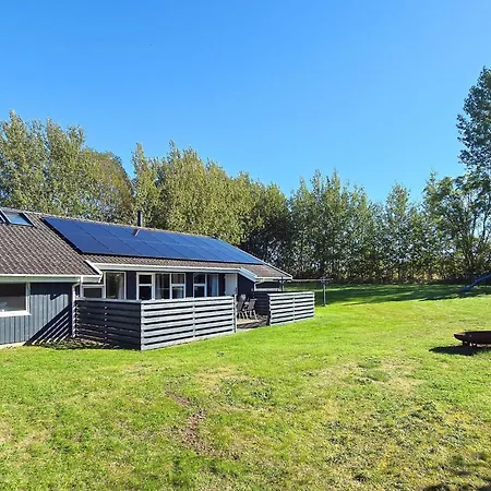 12 Person In Holiday home