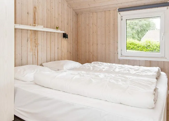 12 Person In Дом отдыха Норборг